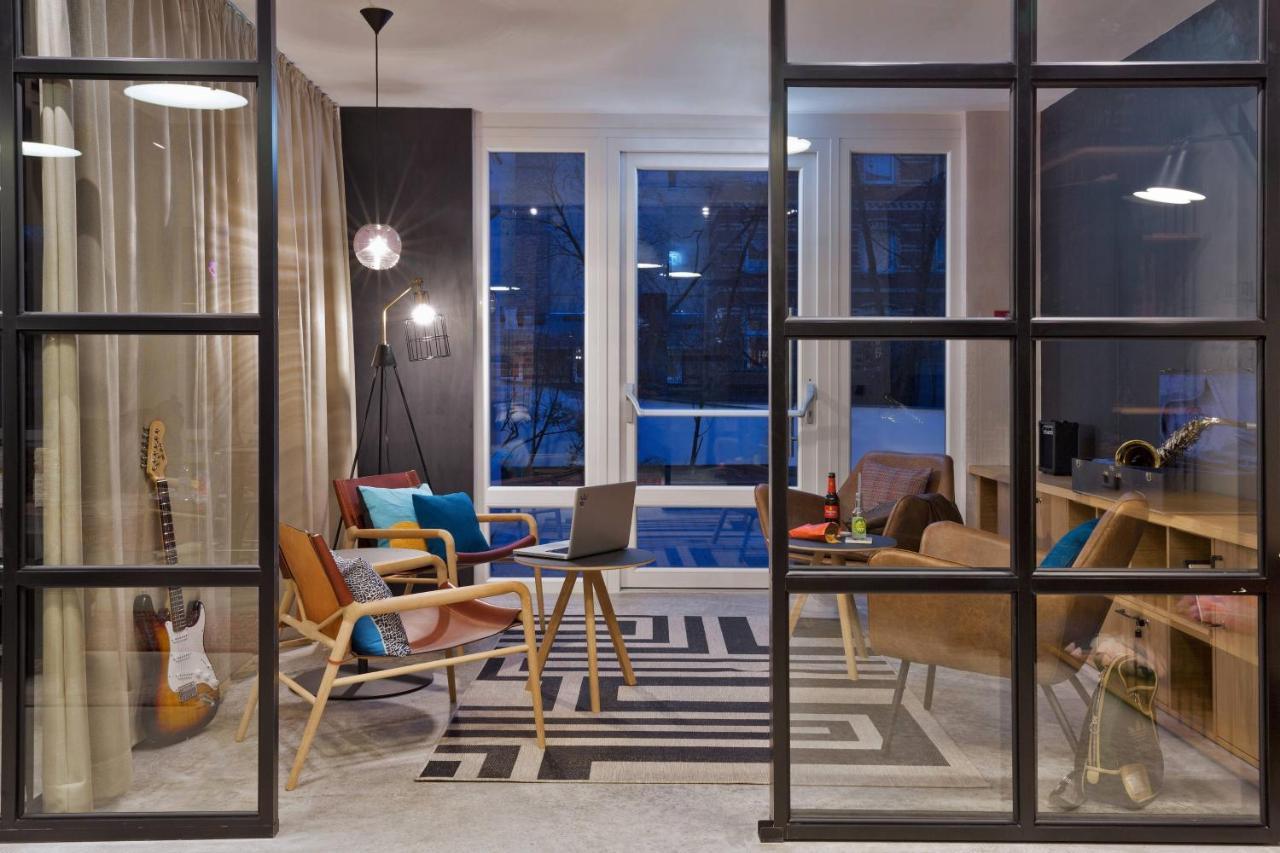 Moxy Berlin Humboldthain Park Exteriör bild