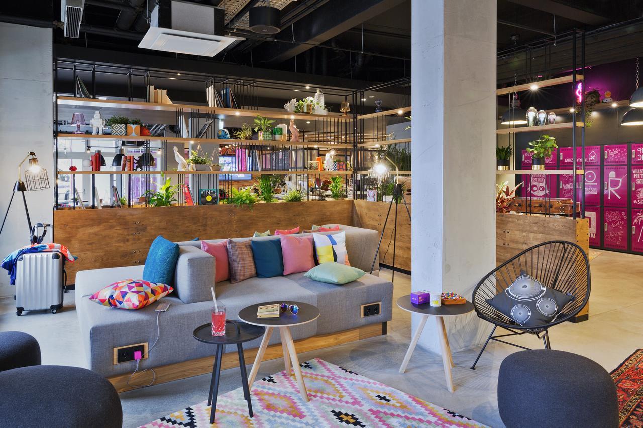 Moxy Berlin Humboldthain Park Exteriör bild