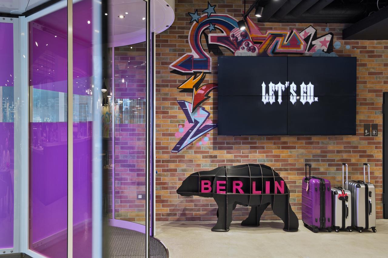 Moxy Berlin Humboldthain Park Exteriör bild